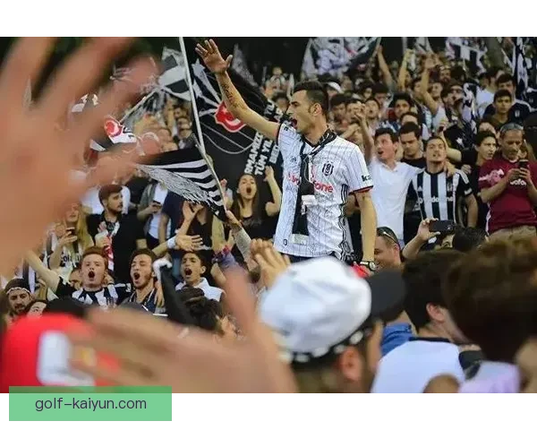 贝西克塔斯持续提升比赛节奏，迎来新赛季表现备受期待