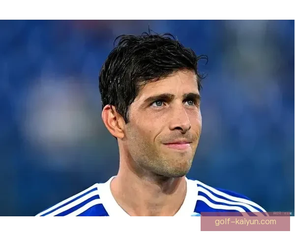 罗贝托逐渐适应中后场切换，状态持续提升引人关注